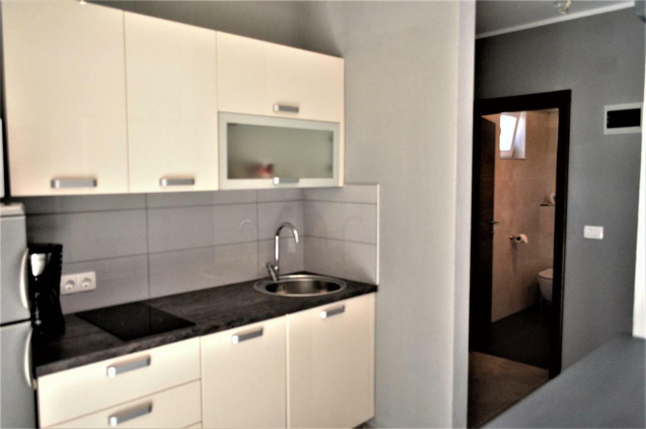 Apartments Sven-Marino Porec Exterior photo